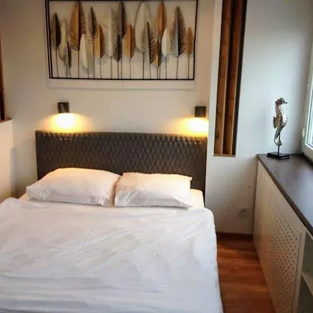 Apartment Alma Smolna