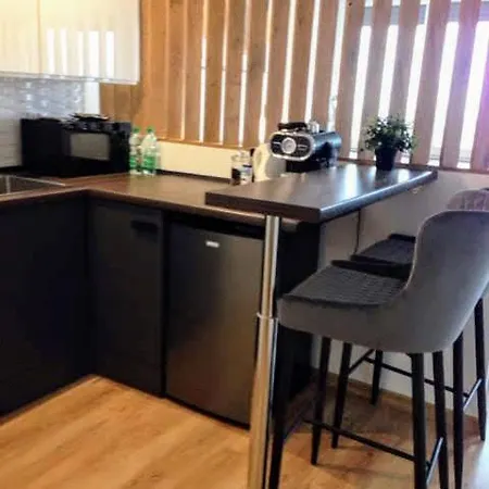 Apartment Alma Smolna *